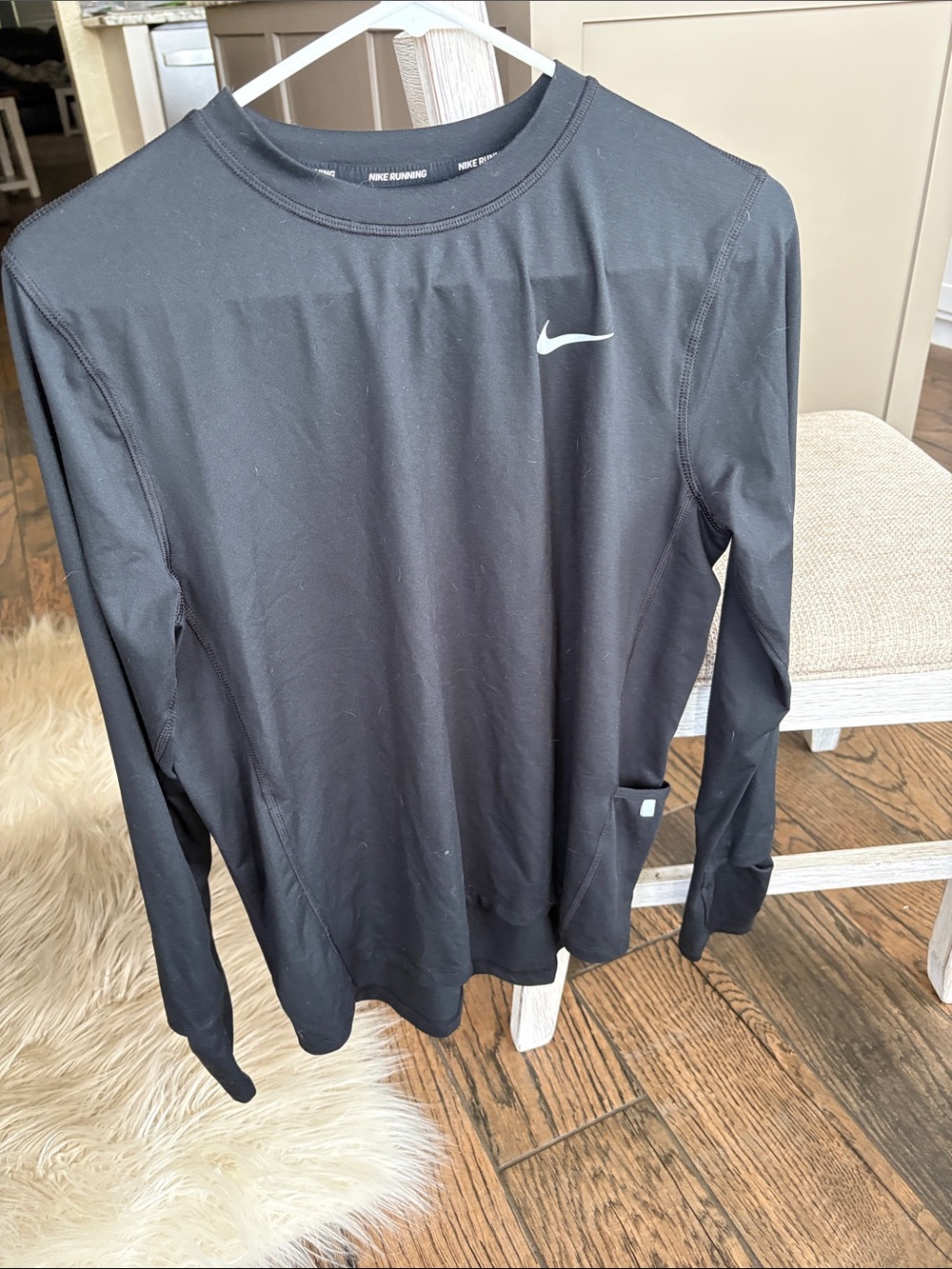Nike running tops sz medium